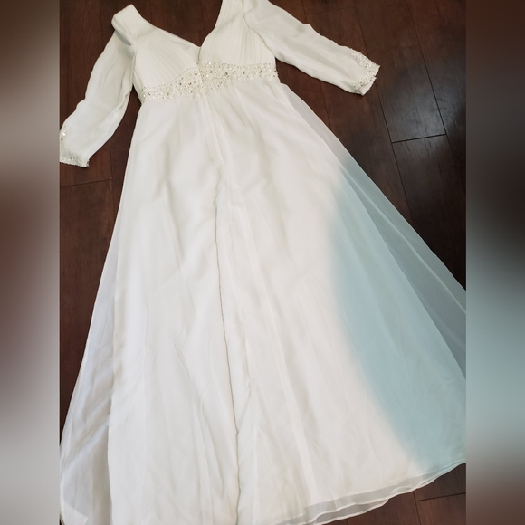 NWT JJ'S HOUSE Wedding dress size 12 - Picture 7 of 15